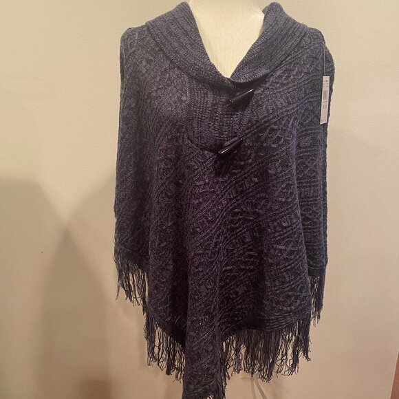 NWT Allie & Rob Knit Poncho with Fringe - Size S/M - Picture 1 of 6